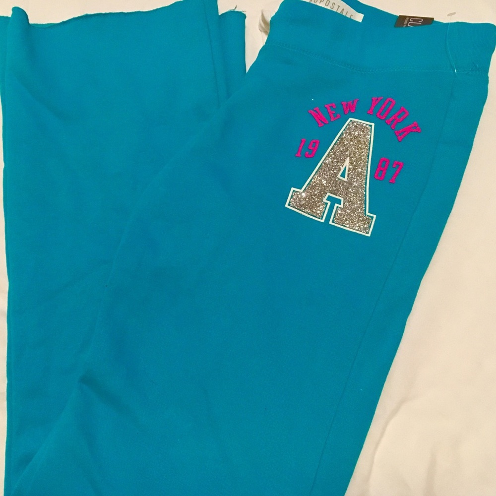 NEW WOMENS AEROPOSTALE WOMENS SWEATS MEDIUM